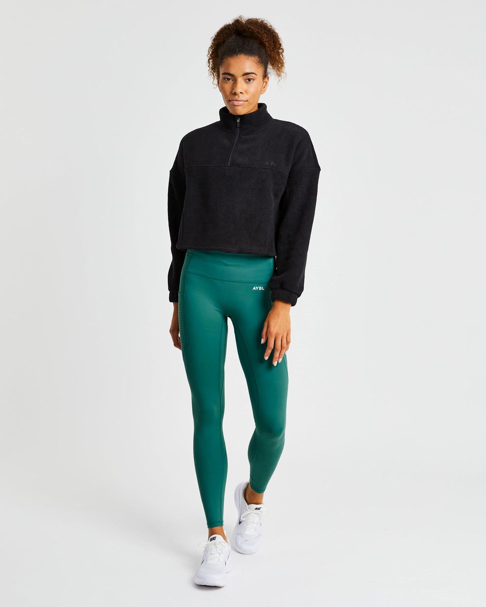 AYBL Effortless Oversized Cropped Fleece Czarne | 692143-HFV