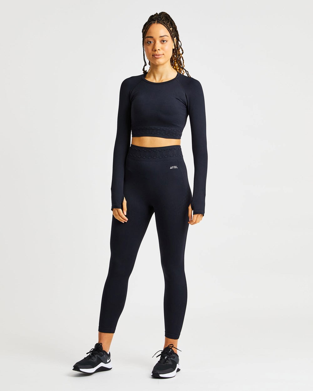 AYBL Elevate Seamless Long Sleeve Crop Top Czarne | 674901-AKE