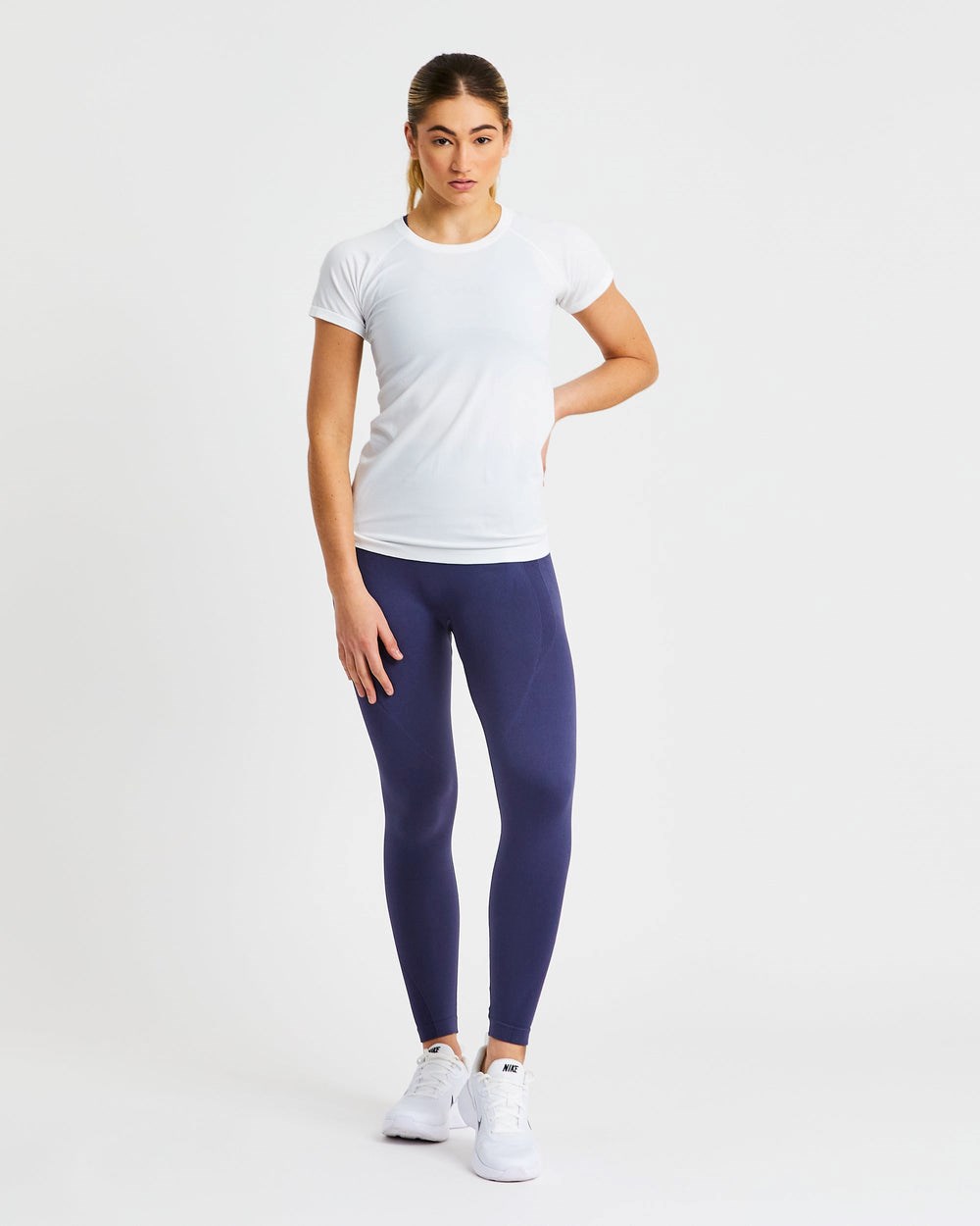 AYBL Embrace Seamless T Shirt Białe | 970152-FEZ