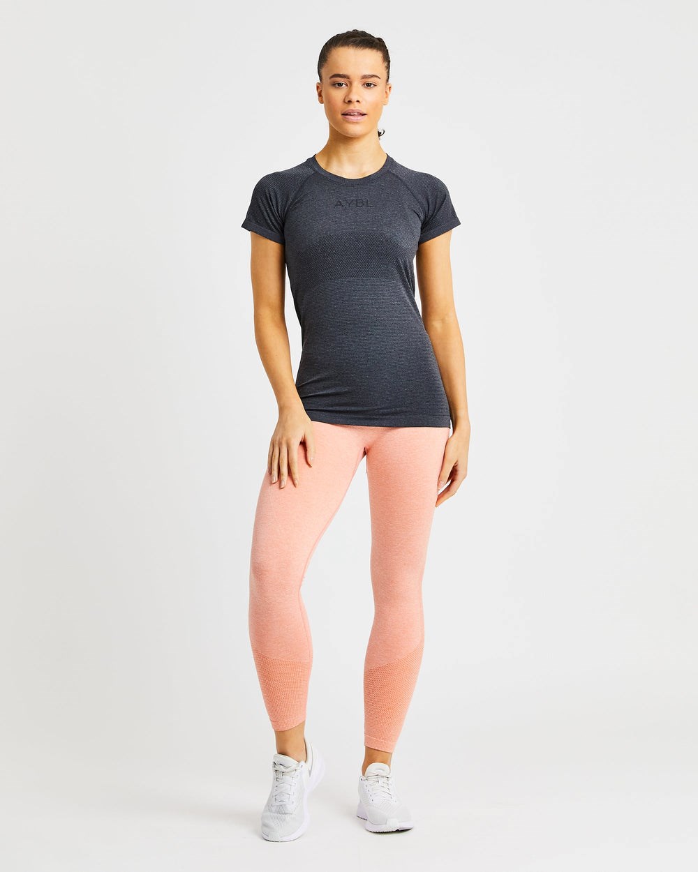 AYBL Embrace Seamless T Shirt Czarne | 780916-HXO