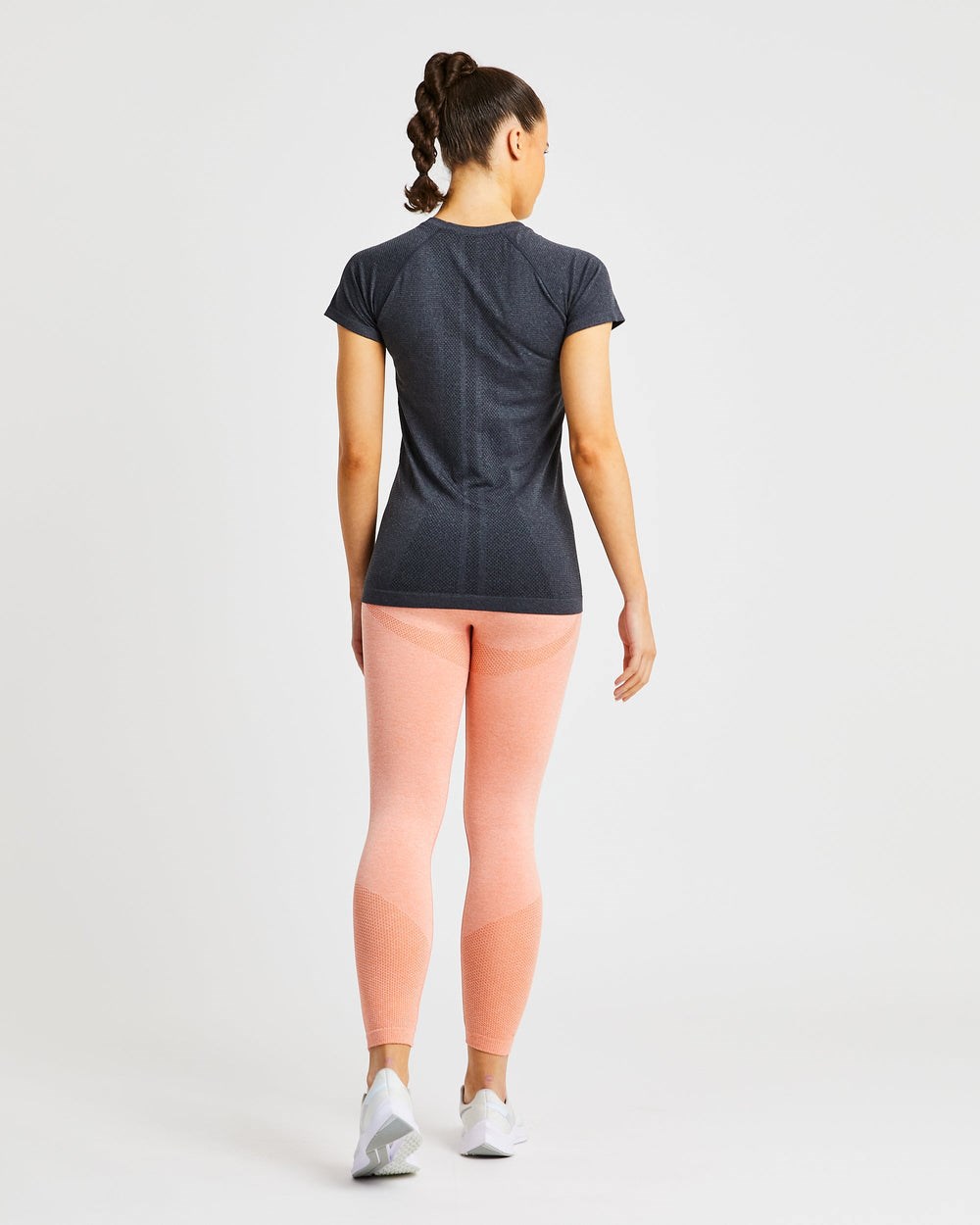 AYBL Embrace Seamless T Shirt Czarne | 780916-HXO