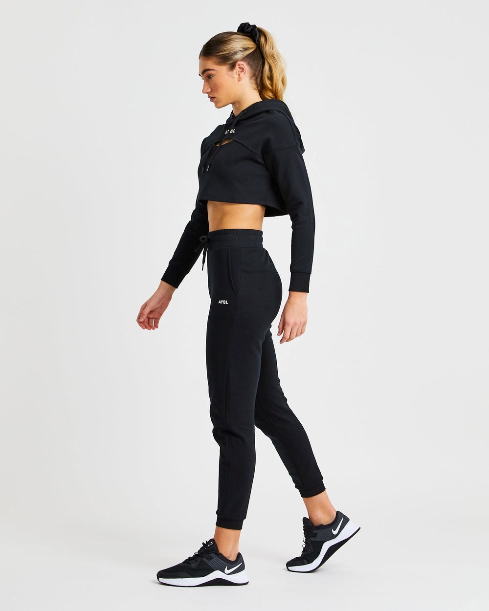 AYBL Everyday Joggers Czarne | 923680-AWG