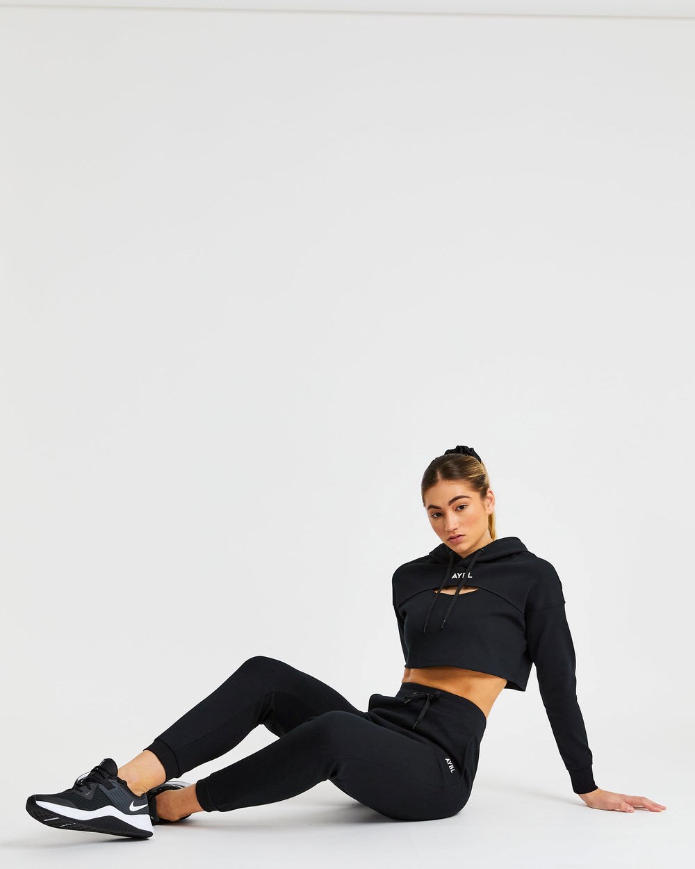 AYBL Everyday Joggers Czarne | 923680-AWG