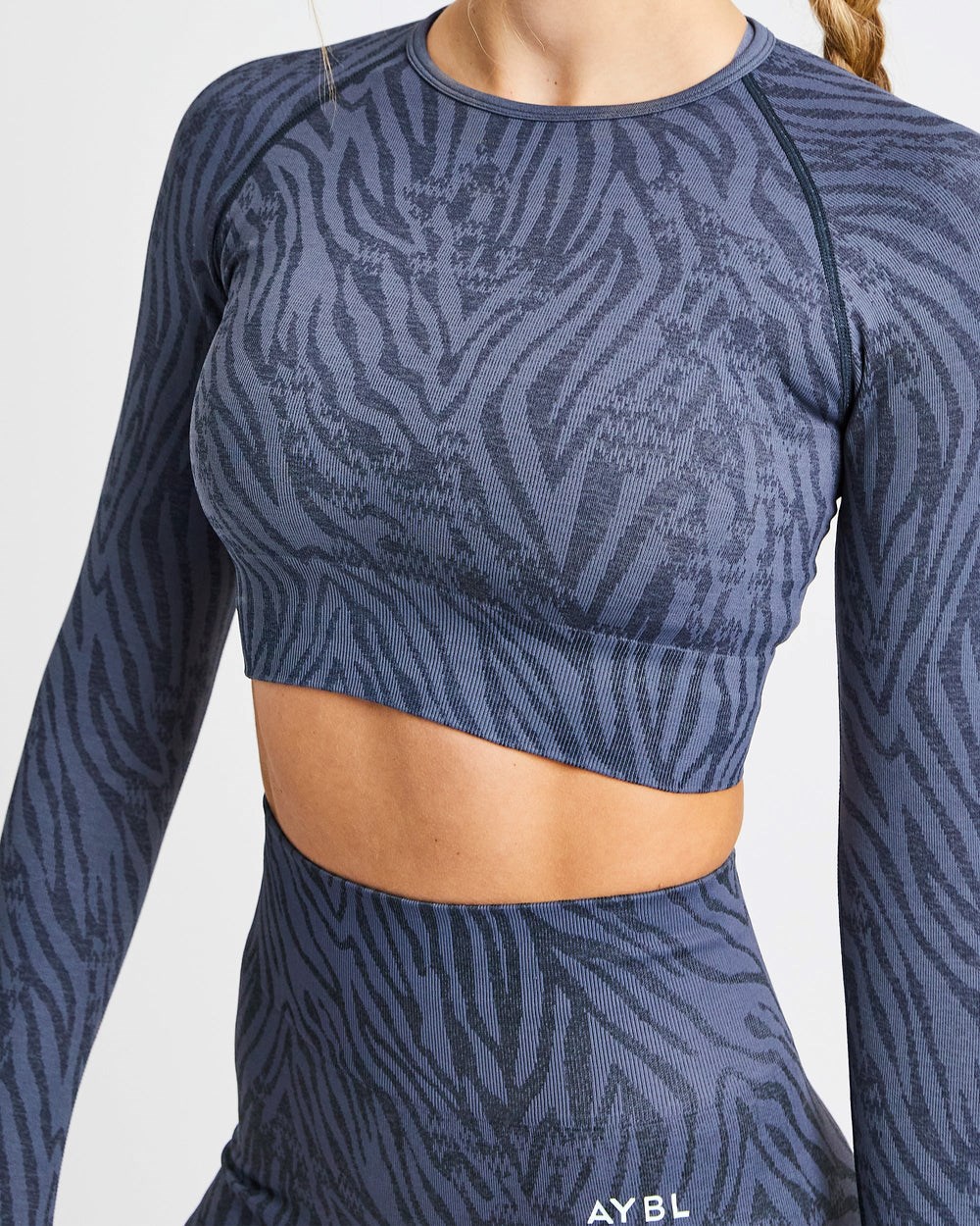 AYBL Evolve Animal Seamless Long Sleeve Crop Top Niebieskie | 509423-NTP