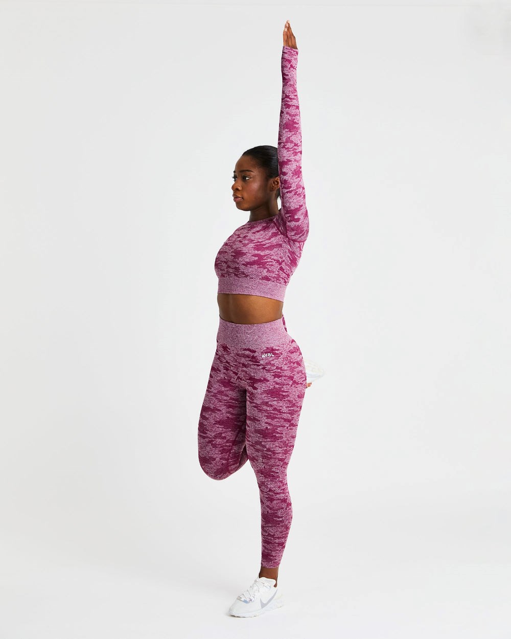 AYBL Evolve Camo Seamless Long Sleeve Crop Top Bordowe | 043186-QBY