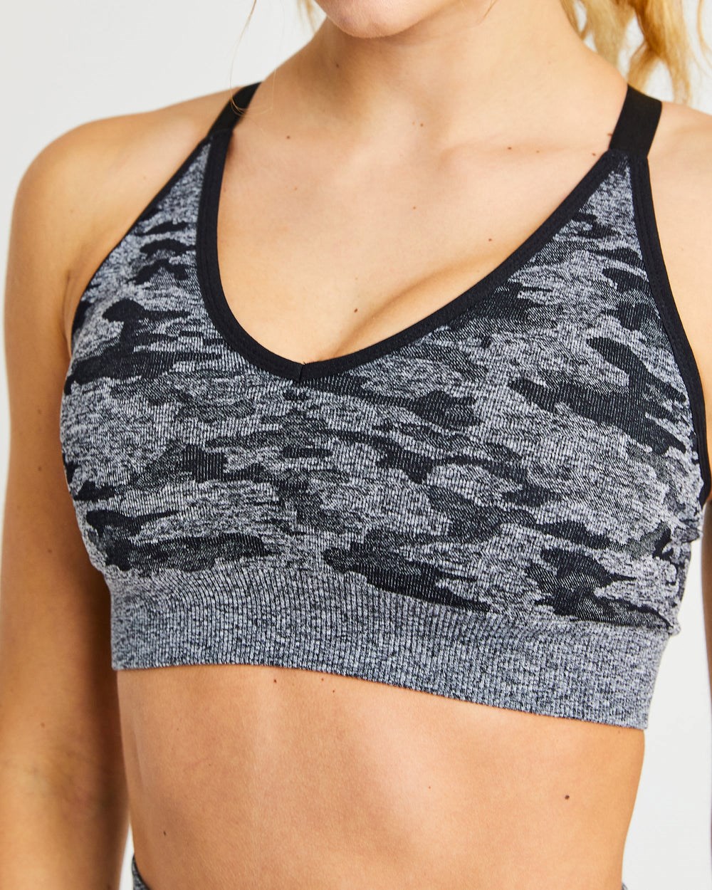 AYBL Evolve Camo Seamless Sports Bra Czarne | 302578-VLC