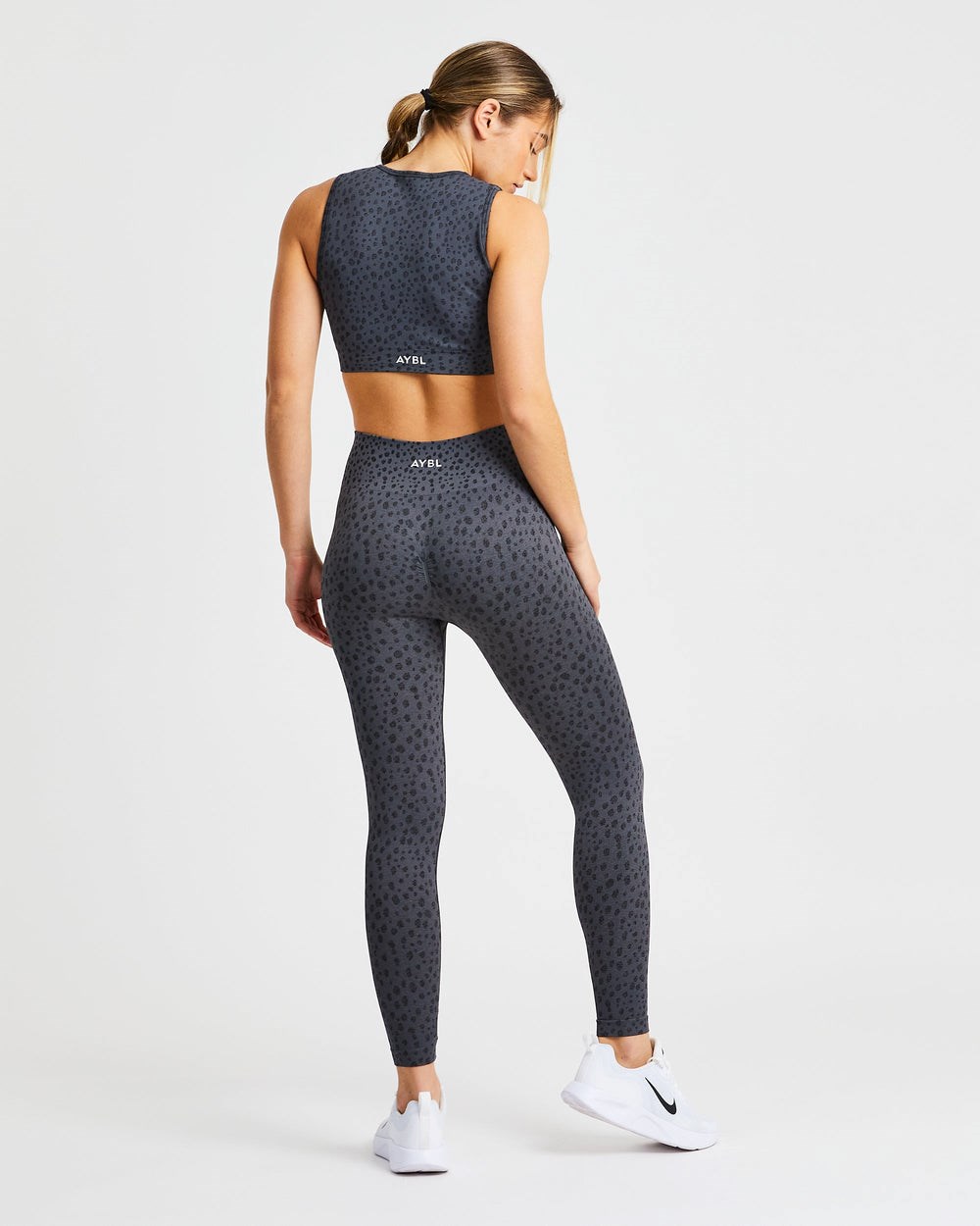 AYBL Evolve Speckle Seamless Crop Vest Charcoal | 458603-GVU