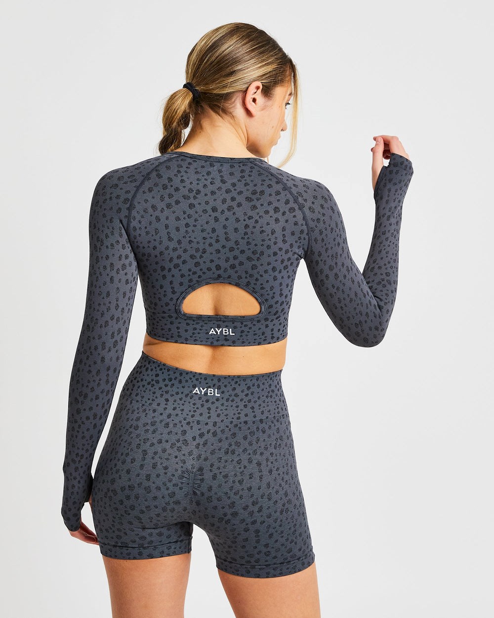 AYBL Evolve Speckle Seamless Long Sleeve Crop Top Charcoal | 741280-JZM