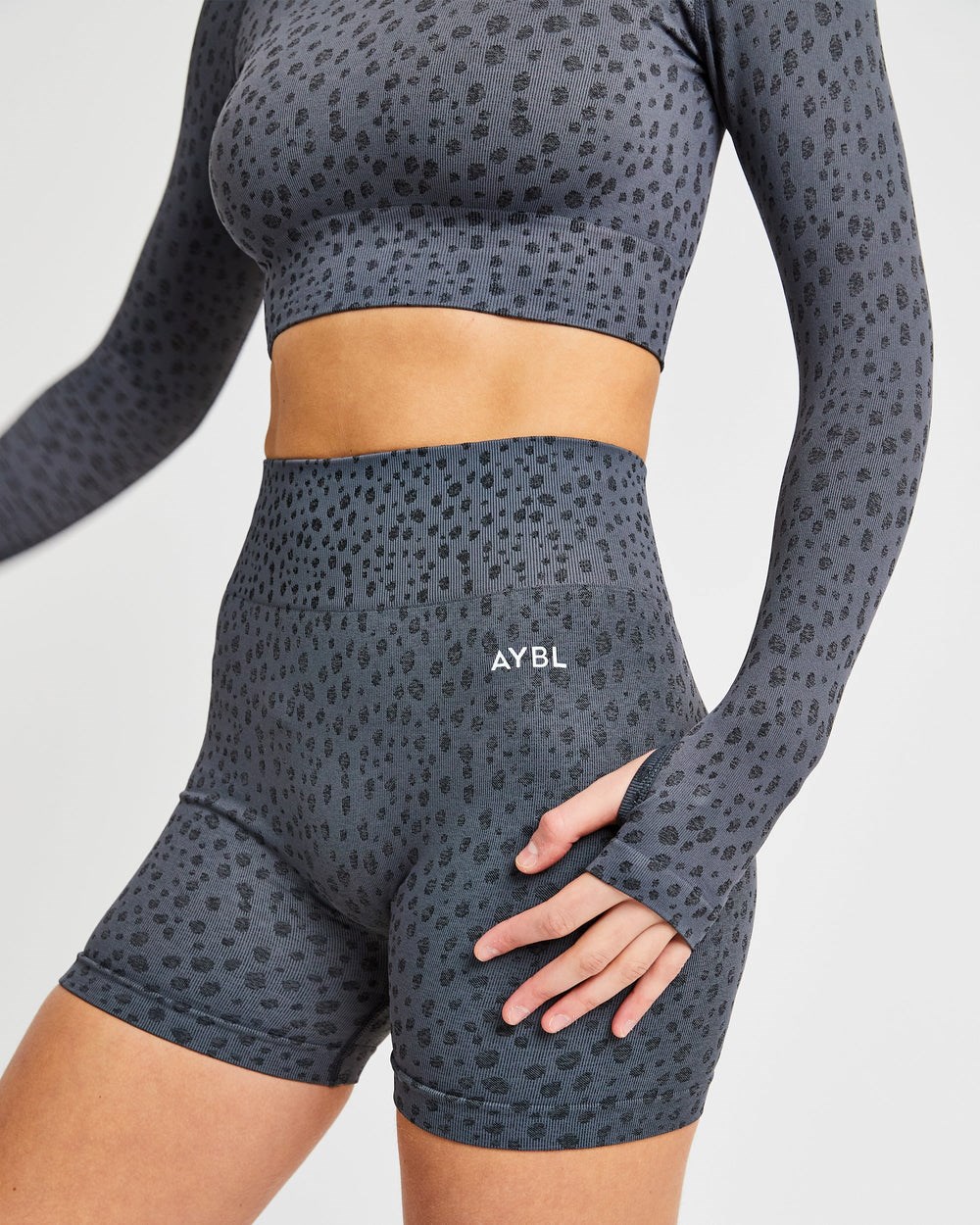 AYBL Evolve Speckle Seamless Long Sleeve Crop Top Charcoal | 741280-JZM