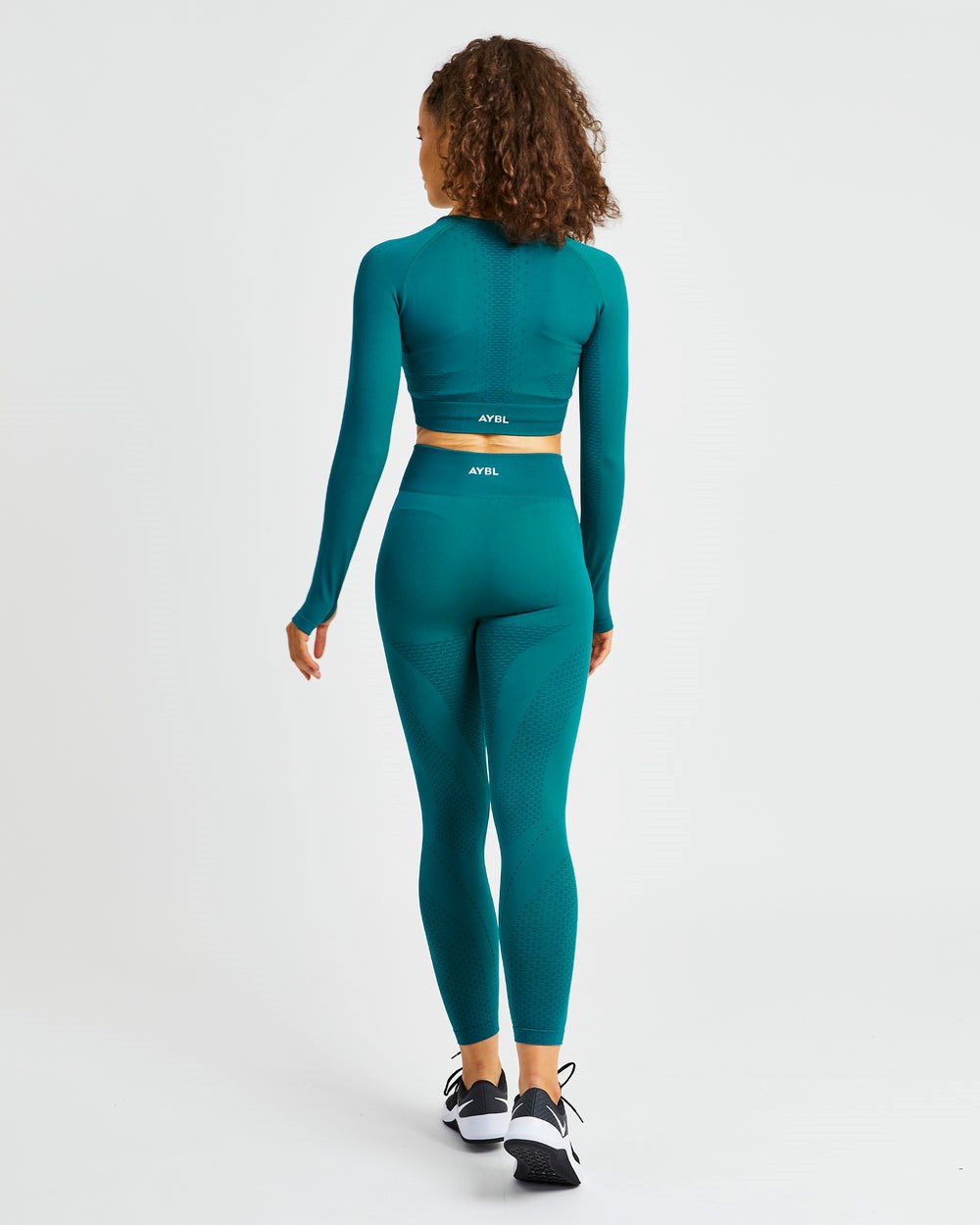 AYBL Ignite Seamless Long Sleeve Crop Top Hyper Teal | 693018-IQL