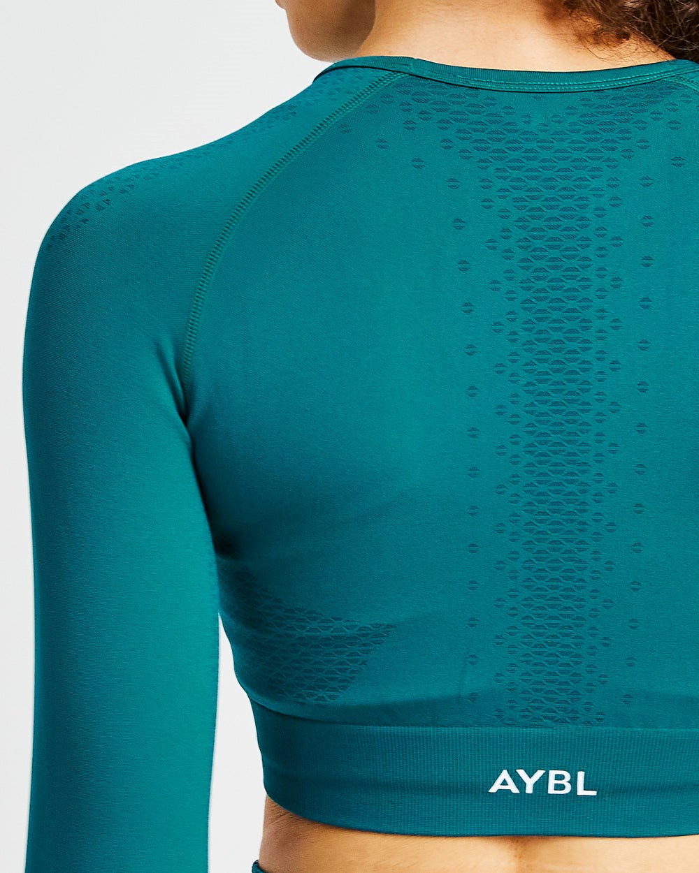 AYBL Ignite Seamless Long Sleeve Crop Top Hyper Teal | 693018-IQL