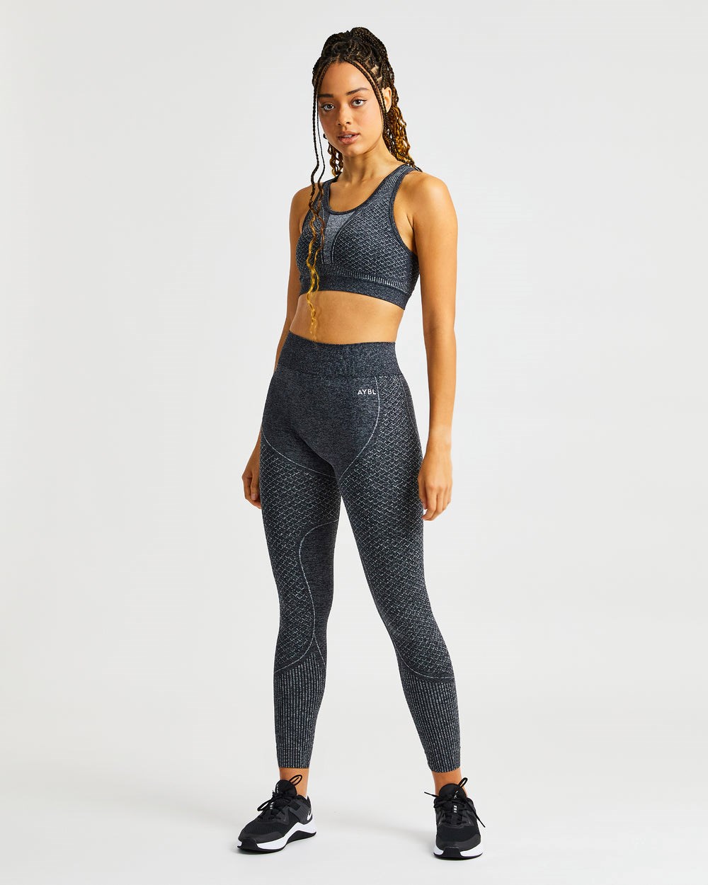 AYBL Impact Seamless Sports Bra Czarne | 074916-VBL