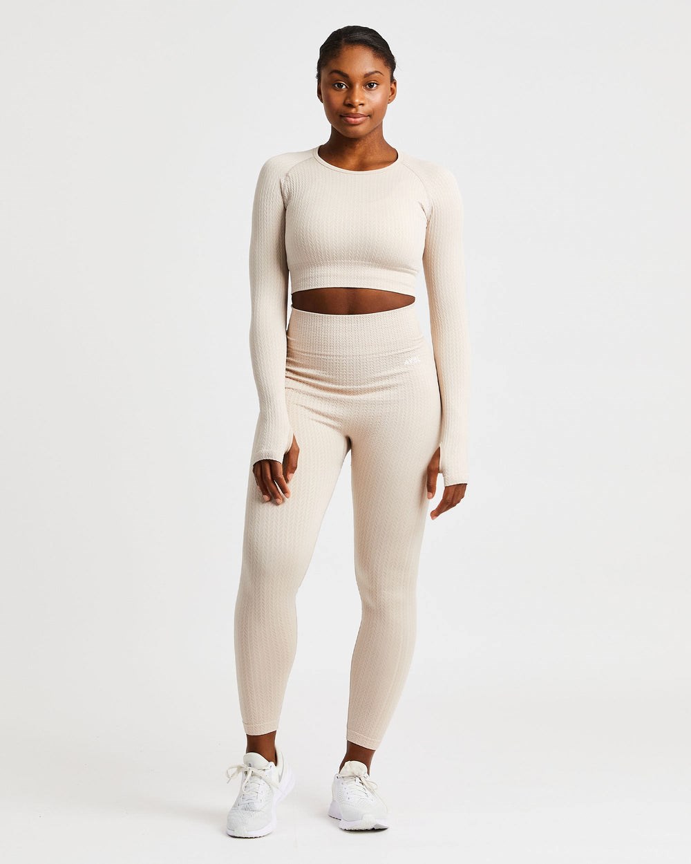 AYBL Luxe Seamless Long Sleeve Crop Top Sand | 047598-TXF