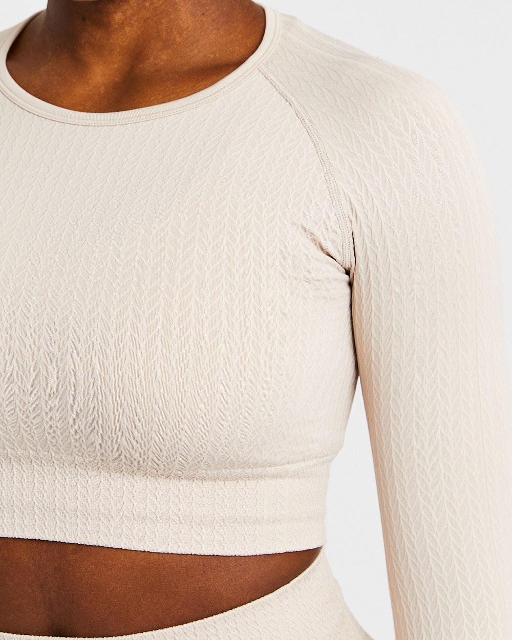 AYBL Luxe Seamless Long Sleeve Crop Top Sand | 047598-TXF