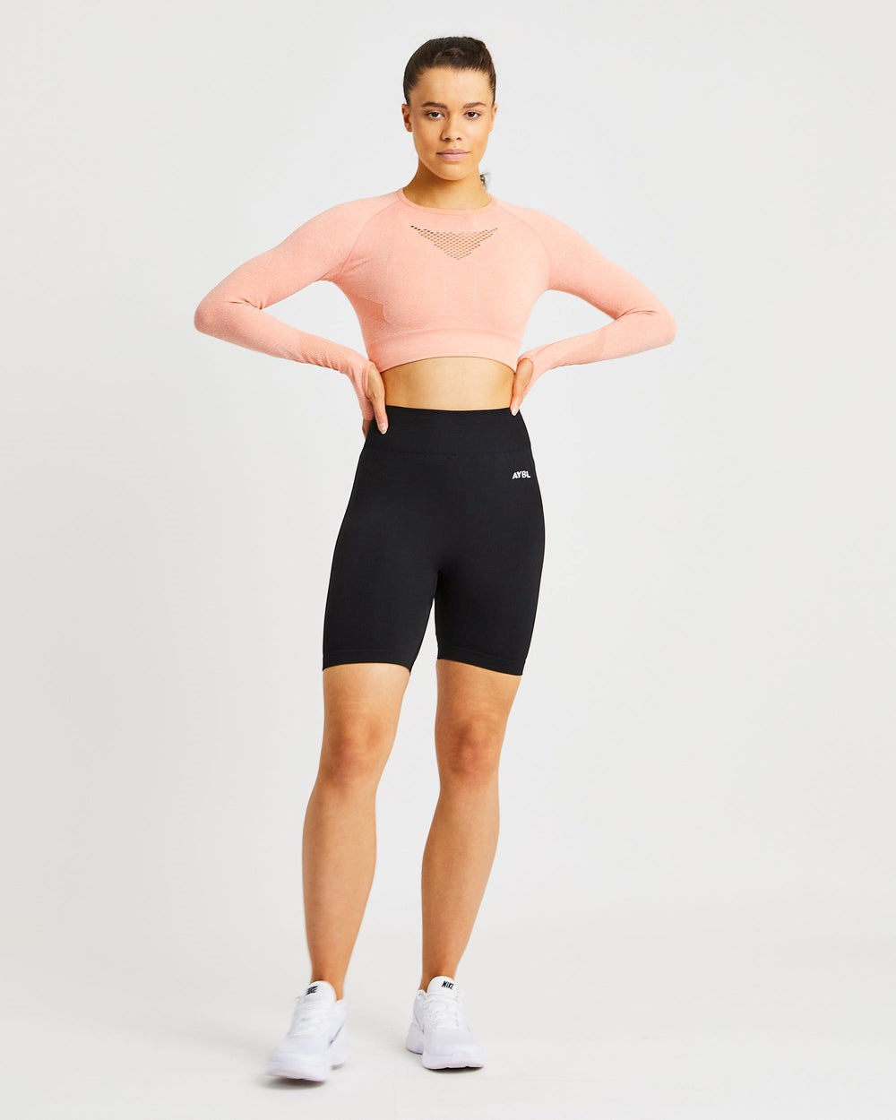 AYBL Motion Seamless Cycling Shorts Czarne | 140683-QBZ