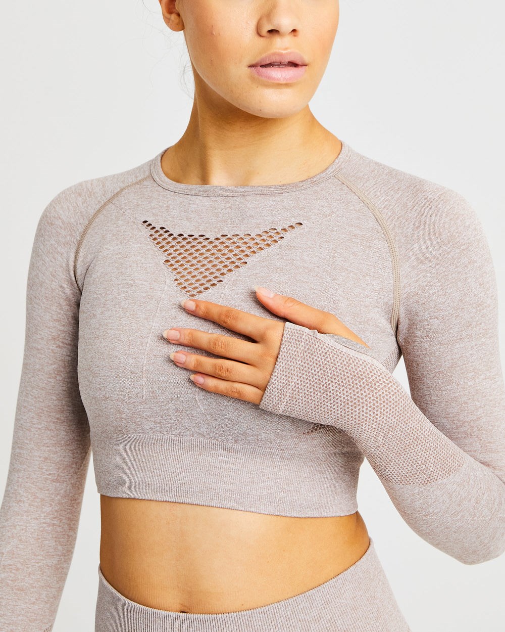 AYBL Motion Seamless Long Sleeve Crop Top Beżowe | 092145-QTF