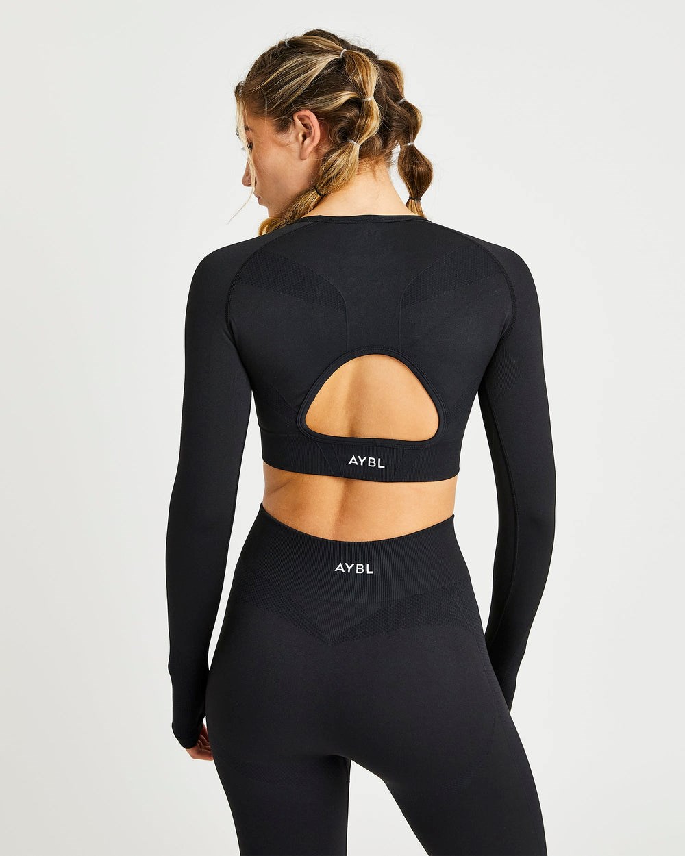 AYBL Motion Seamless Long Sleeve Crop Top Czarne | 215836-AHF