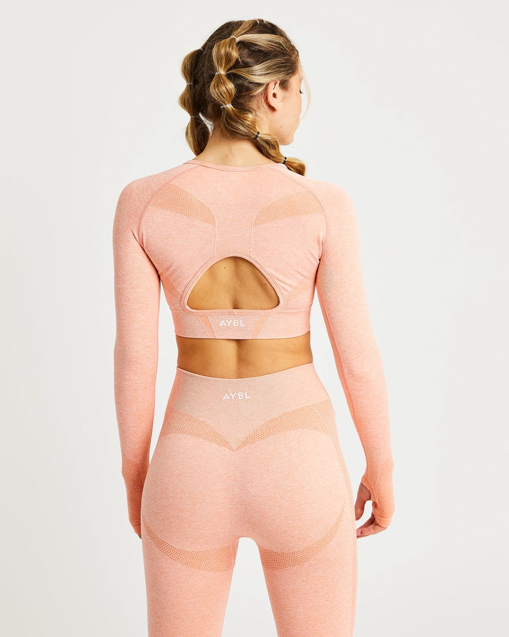 AYBL Motion Seamless Long Sleeve Crop Top Peach Marl | 584307-AUV