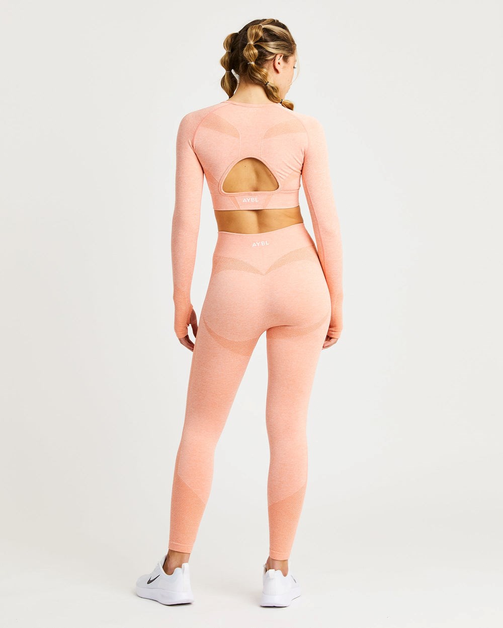 AYBL Motion Seamless Long Sleeve Crop Top Peach Marl | 584307-AUV