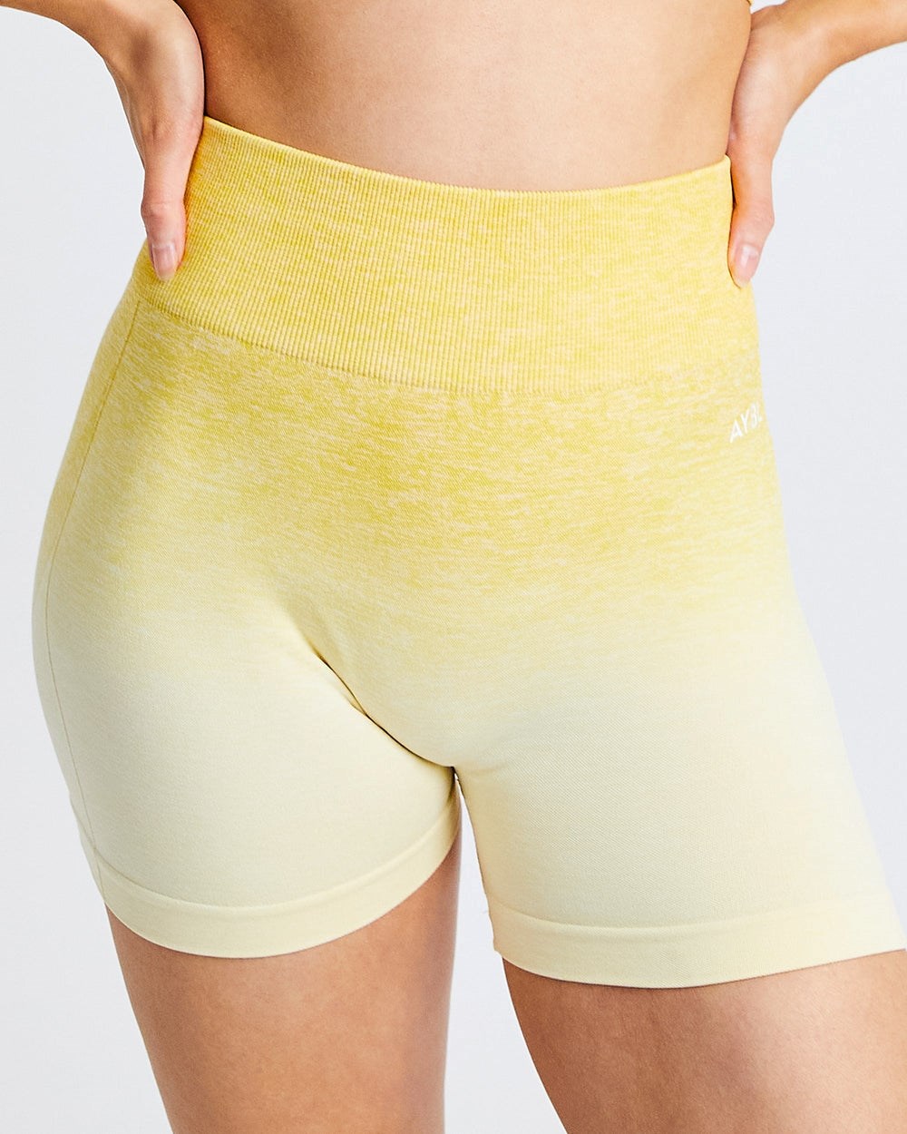 AYBL Pulse Ombré Seamless Shorts Żółte | 052347-MBS