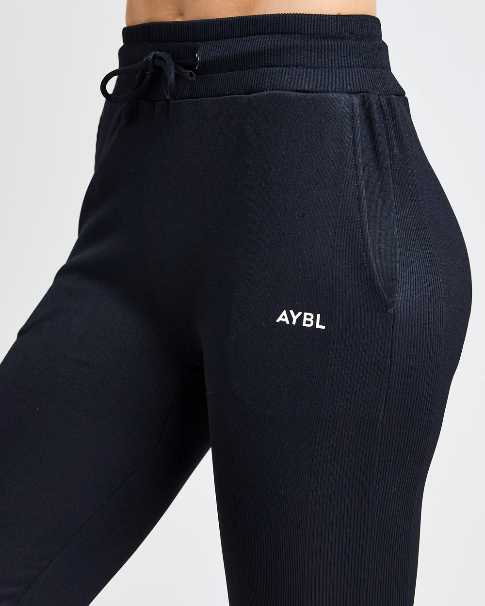 AYBL Recovery Joggers Czarne | 094275-USG