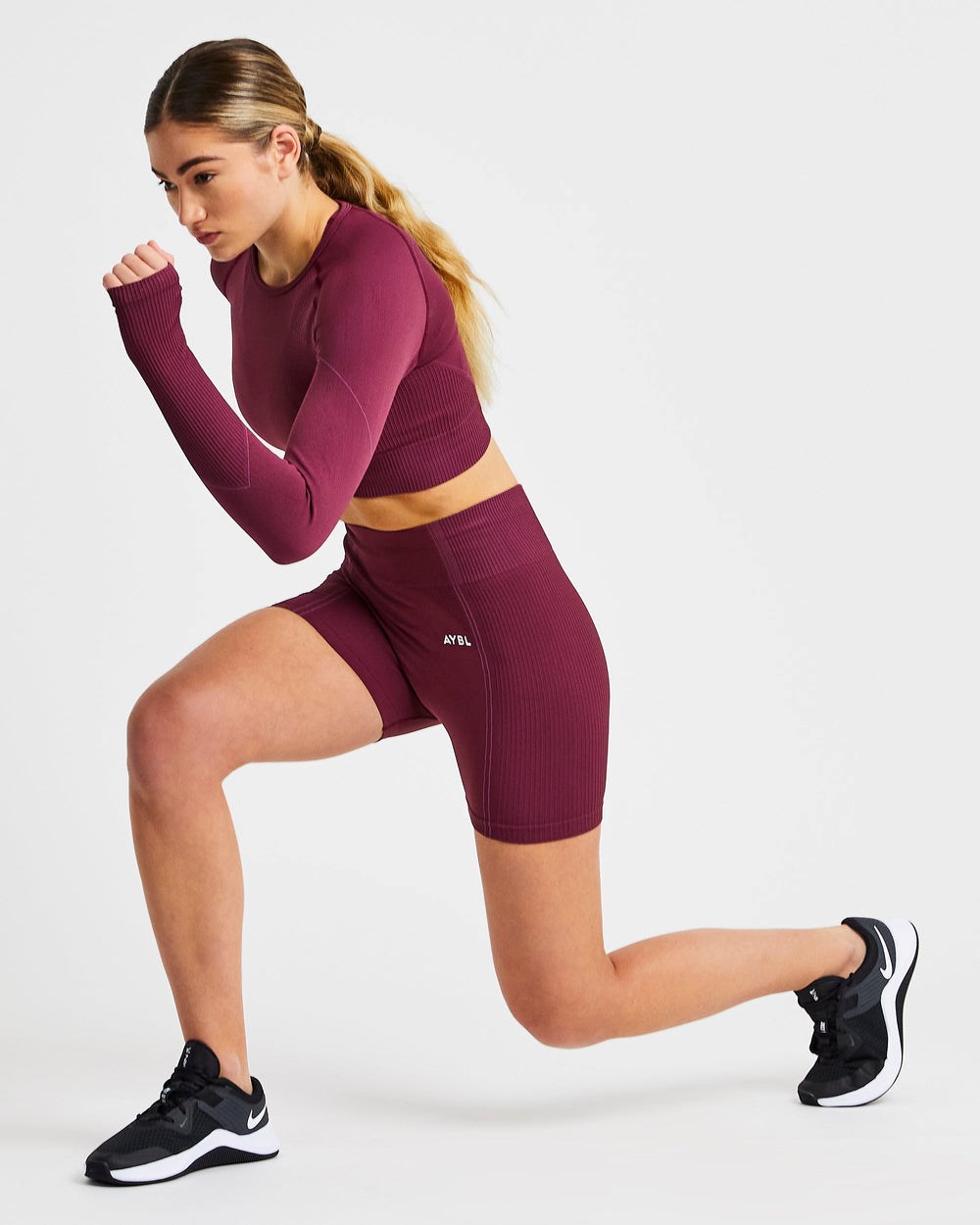 AYBL Reflex Seamless Long Sleeve Crop Top Plum | 802463-OYH