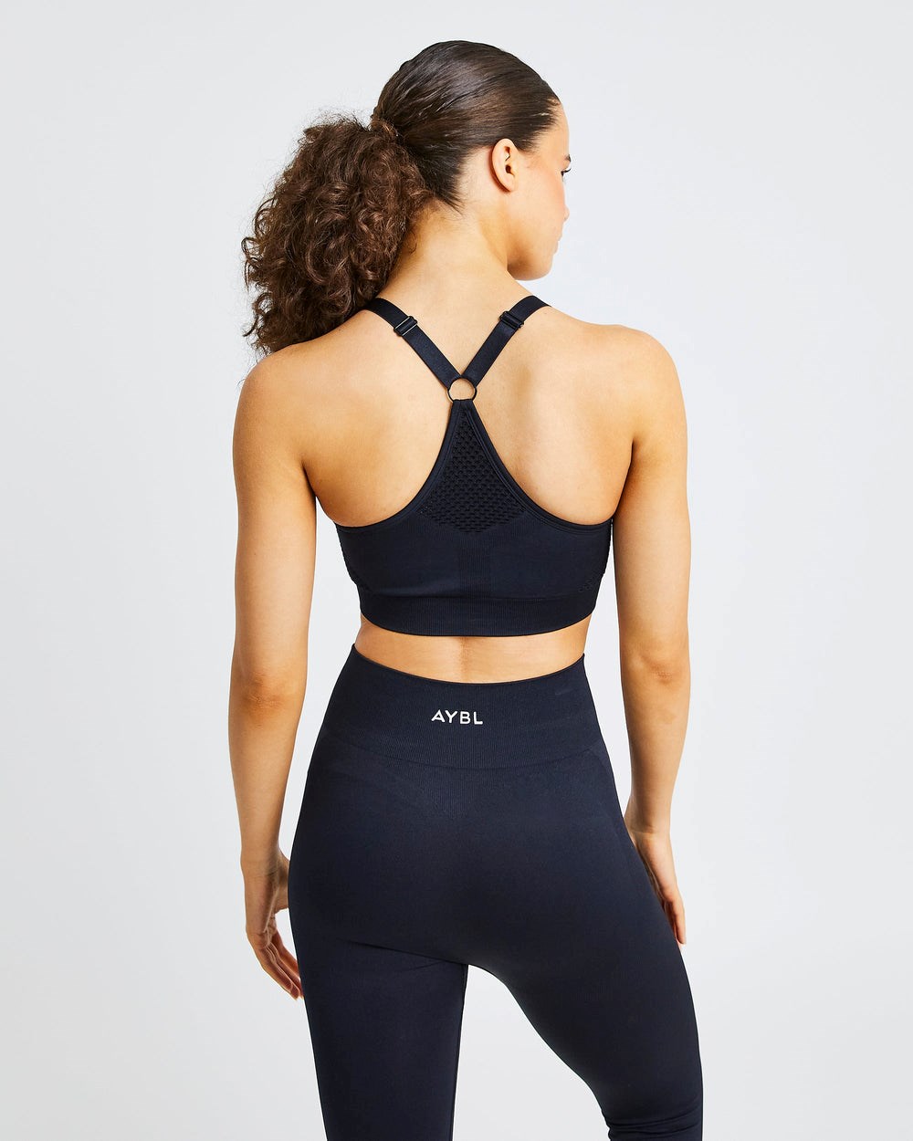 AYBL Reform Seamless Sports Bra Czarne | 257061-UWH