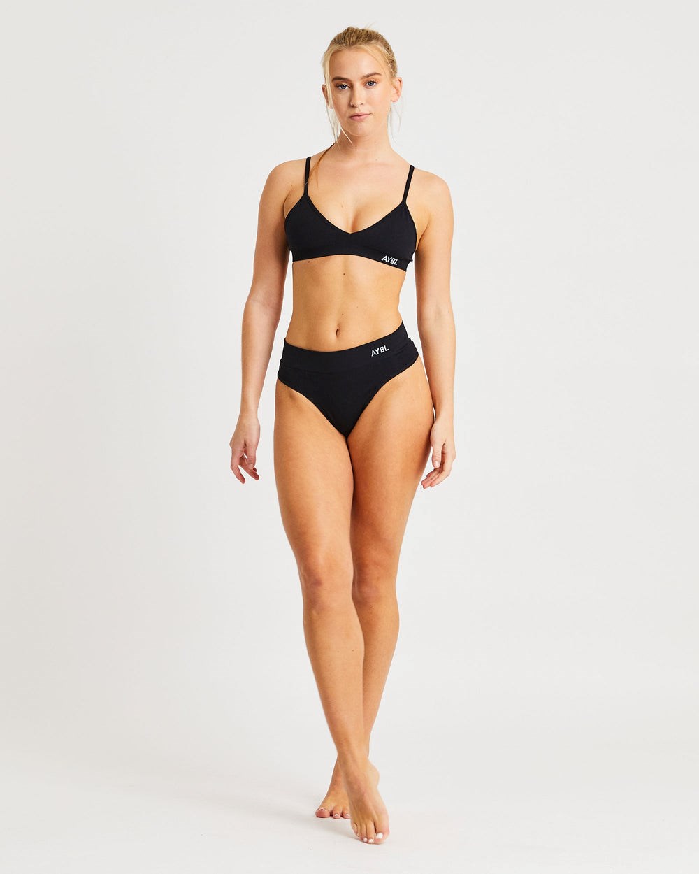 AYBL Seamless High Rise Stringi Czarne | 135280-ILZ