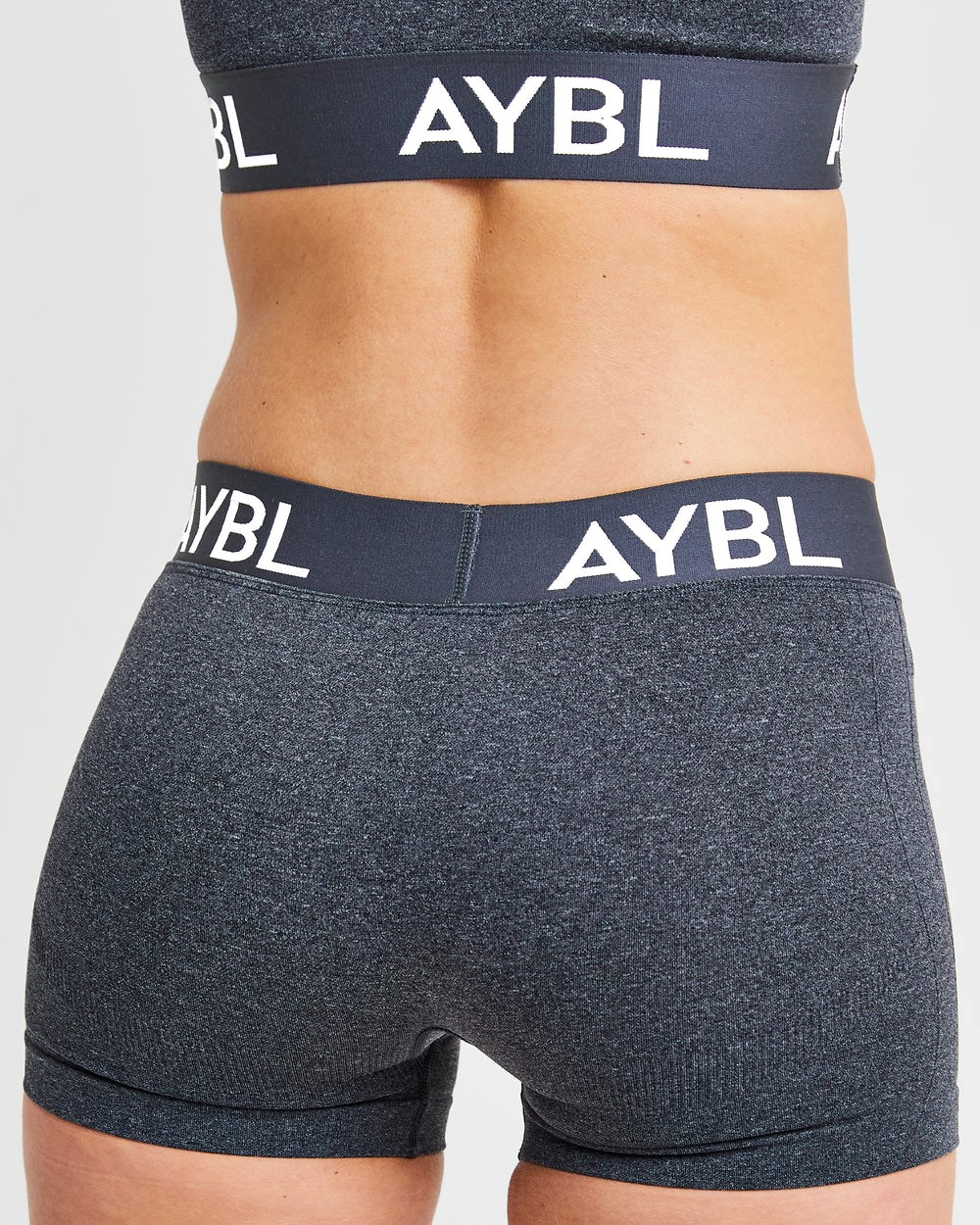 AYBL Staple Seamless Low Rise Shorts Czarne | 064932-UNE