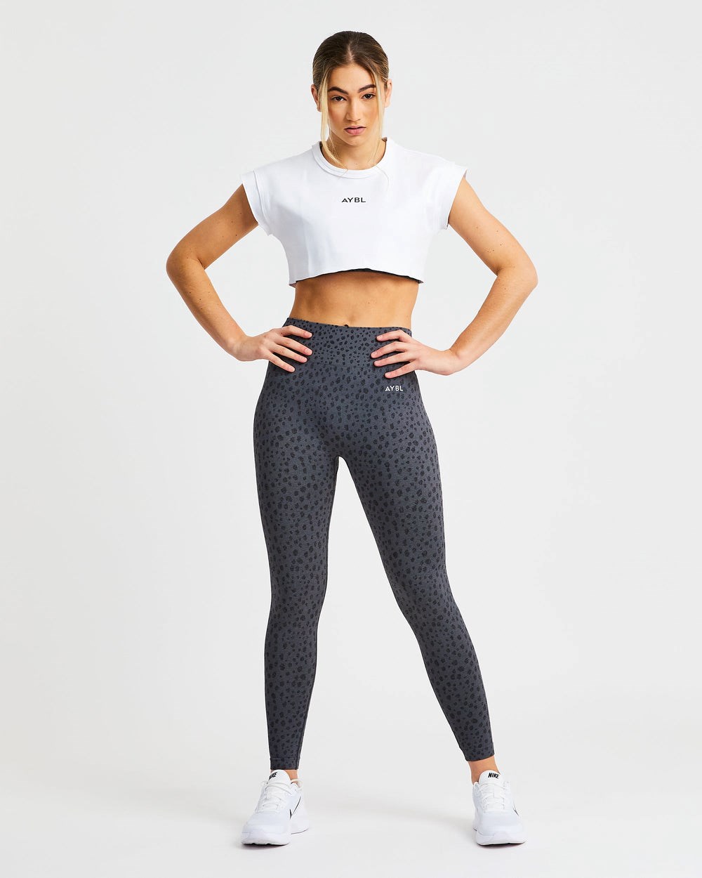 AYBL Treningowe Crop Top Białe | 210749-NPL