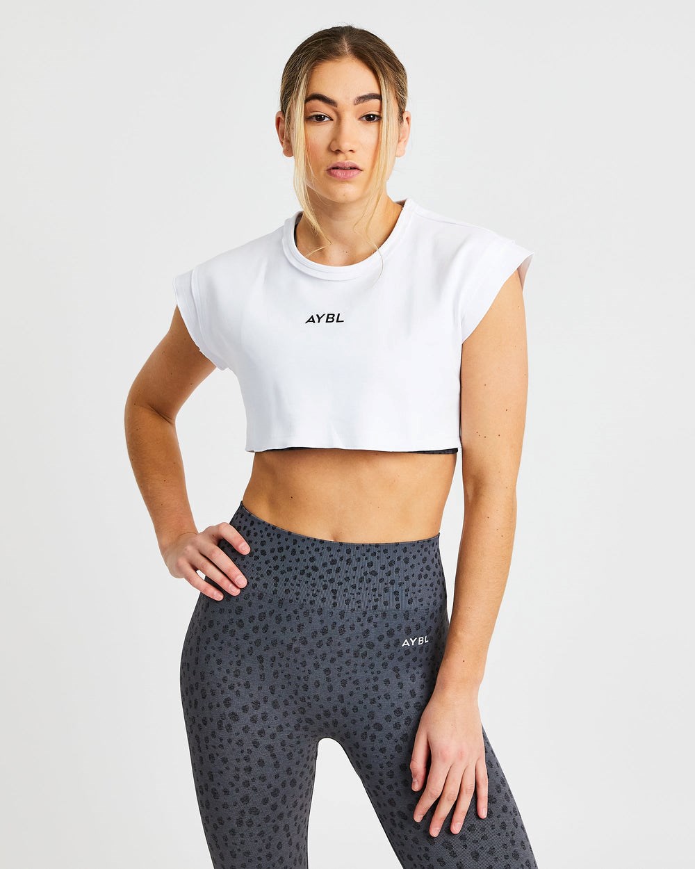 AYBL Treningowe Crop Top Białe | 210749-NPL