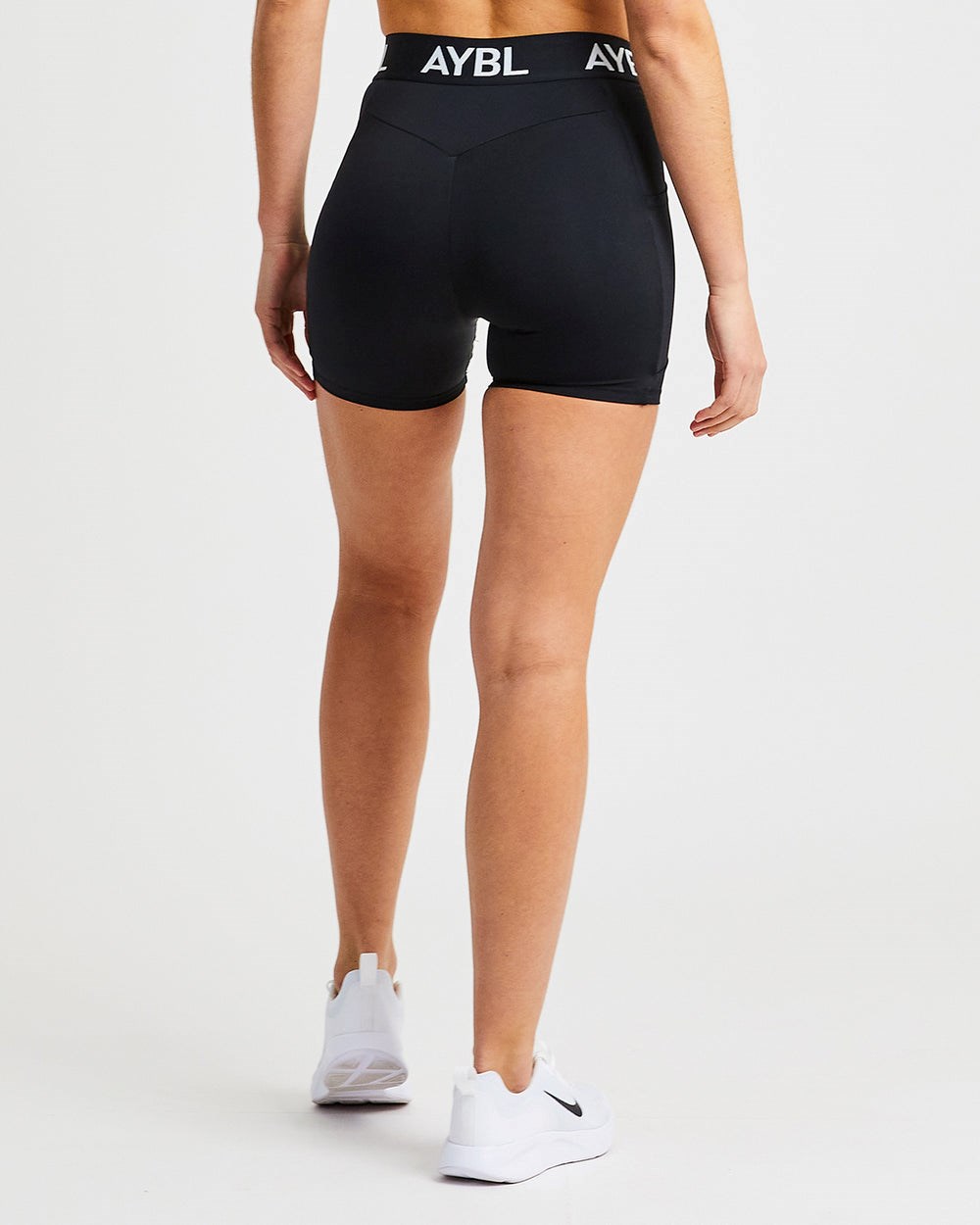 AYBL Treningowe Shorts Czarne | 928460-IRS