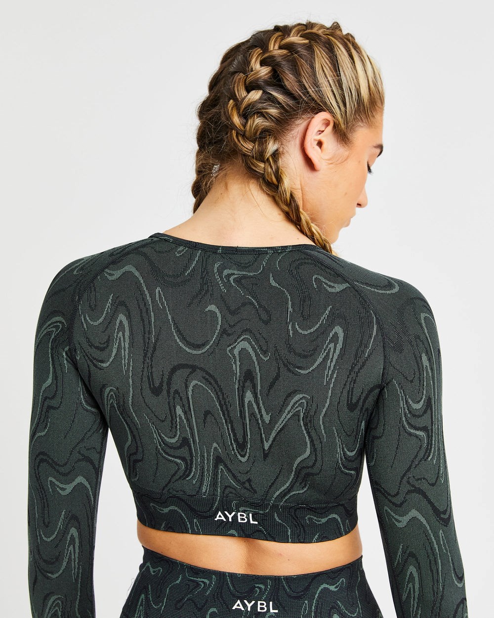 AYBL Velocity Seamless Long Sleeve Crop Top Czarne | 509318-GCZ